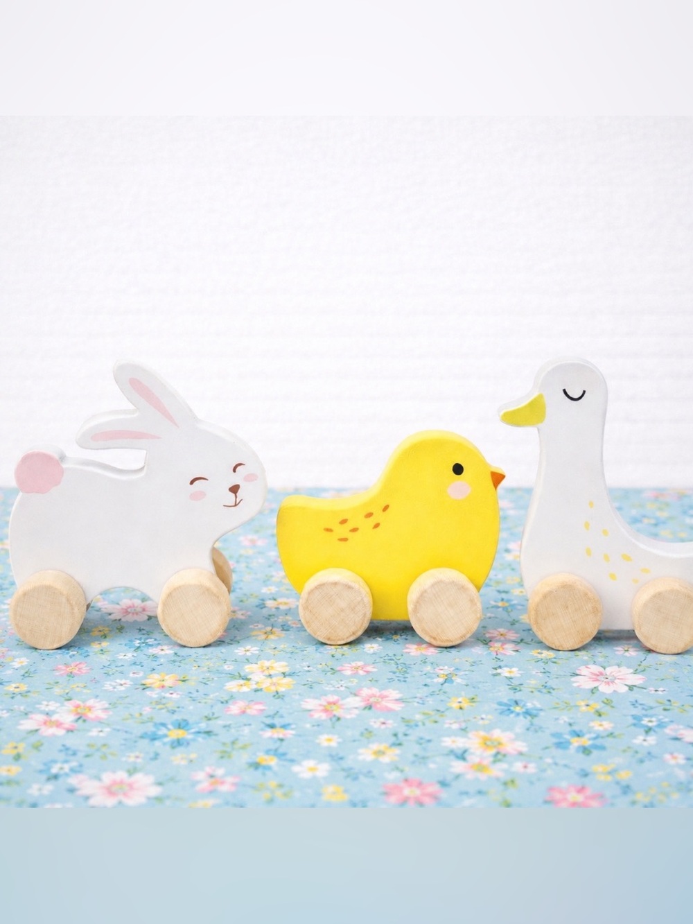 Target Bullseye SET OF 3 Bunny, Baby Chick, & Duck Wooden Rolling Toys